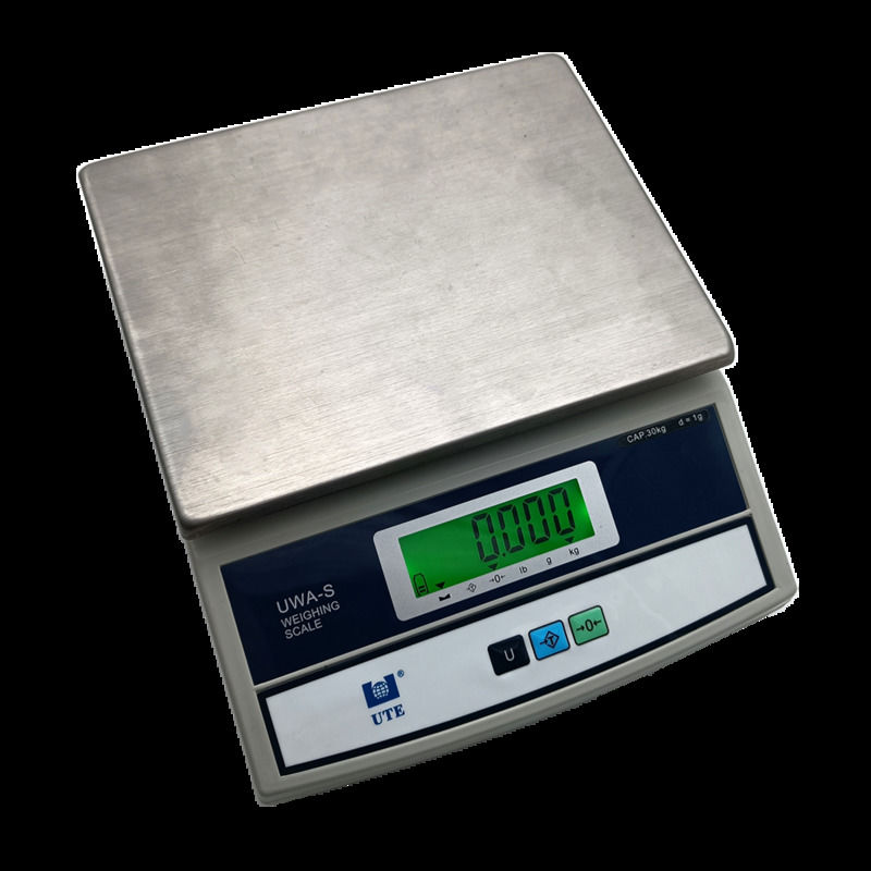 30kg Digital Weighing Scale with Auto Shut-off and IP44 Protection